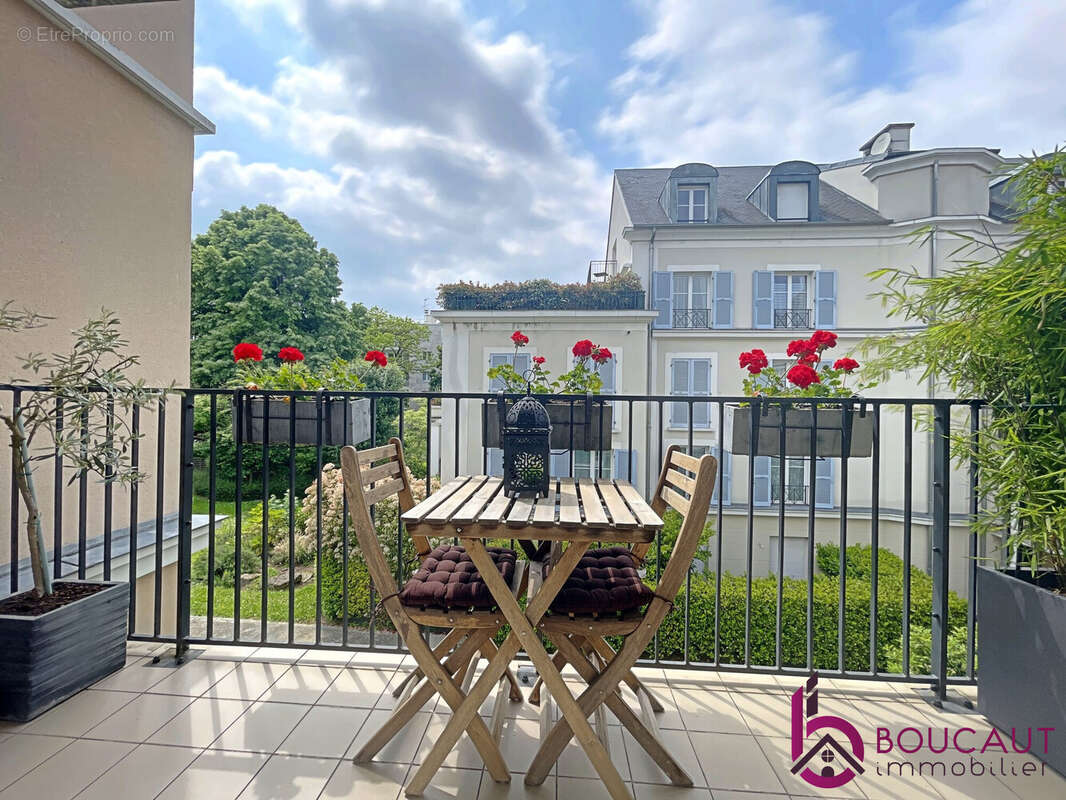 Appartement à LE PLESSIS-ROBINSON