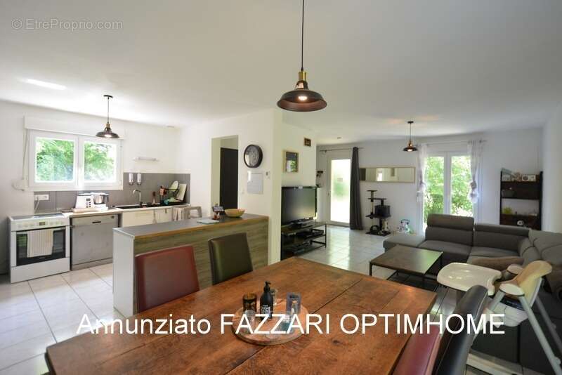 Maison à DUN-SUR-MEUSE