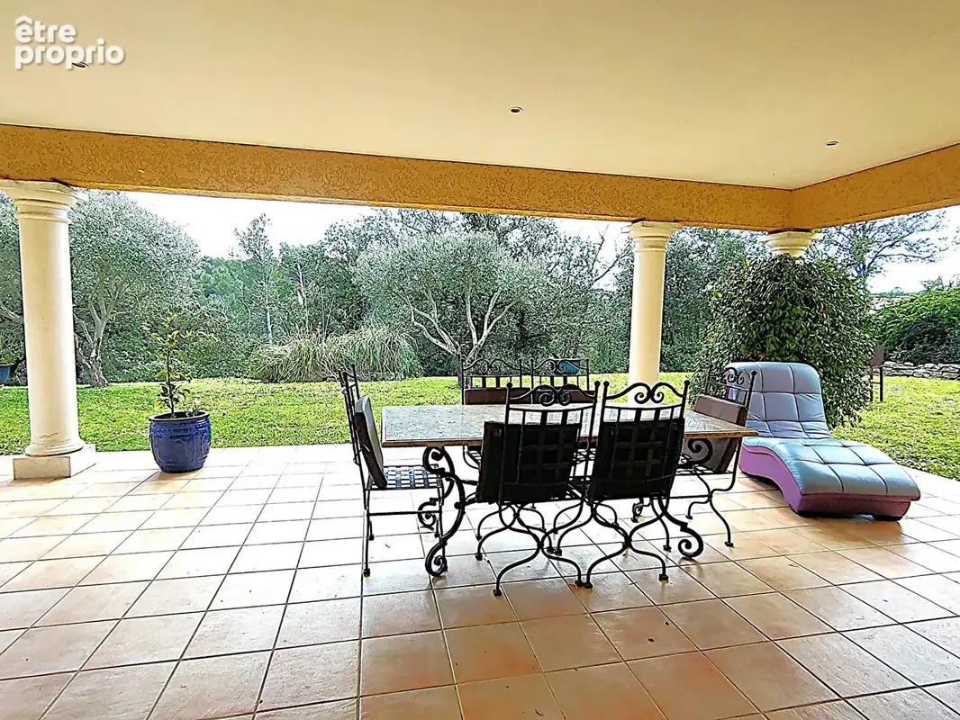 Flassans Sur Issole: maison type 4 avec piscine et garage sur 1648m² de terrain - photo 2