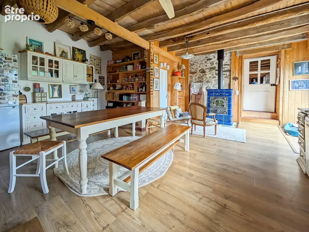 Maison en pierre  avec dépendances - 317 m² - 4 chambres - 8 pièces - Noyal sous Bazouges (35560) - photo 5