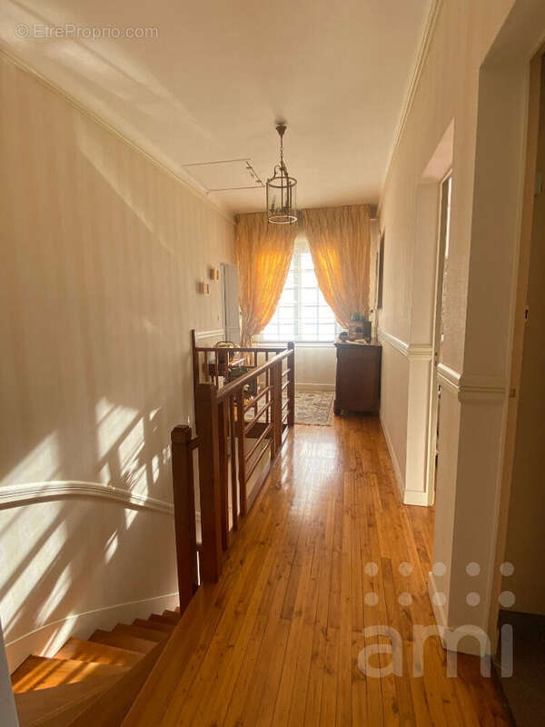 Maison Niort 197 m2- 4 chambres - photo 9