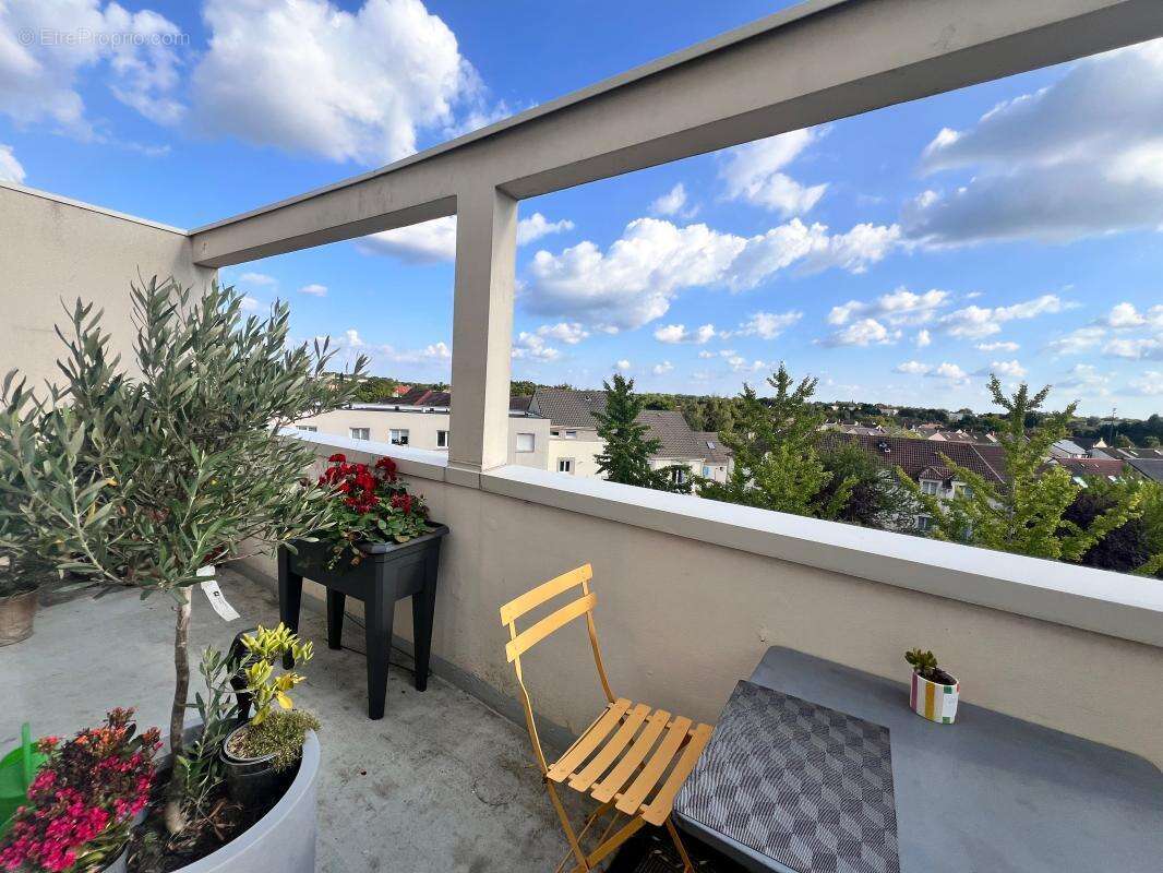 Appartement à MONTIGNY-LE-BRETONNEUX