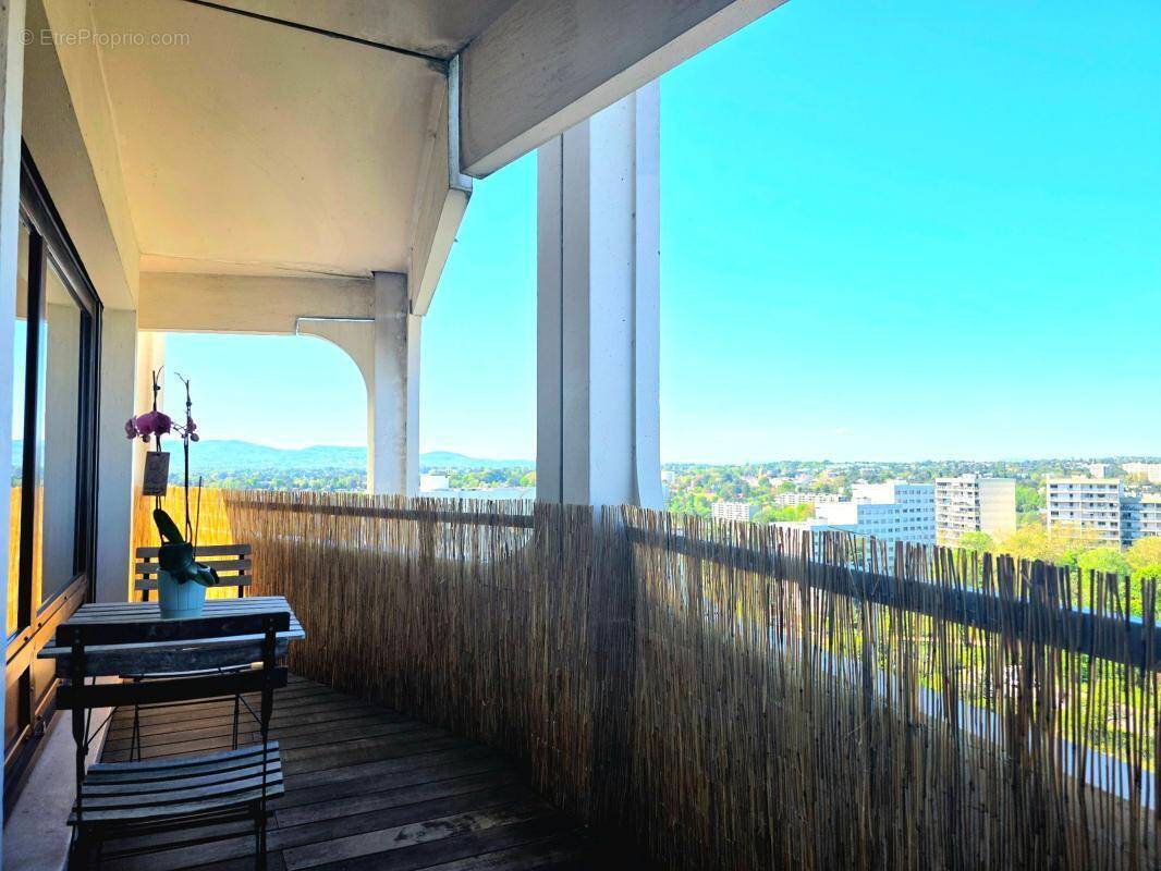Appartement à LYON-9E