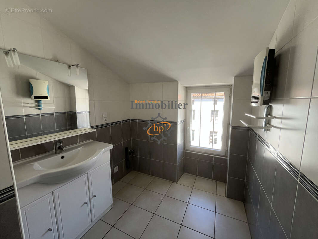 Vente Saint Affrique Appartement type 3 - photo 6