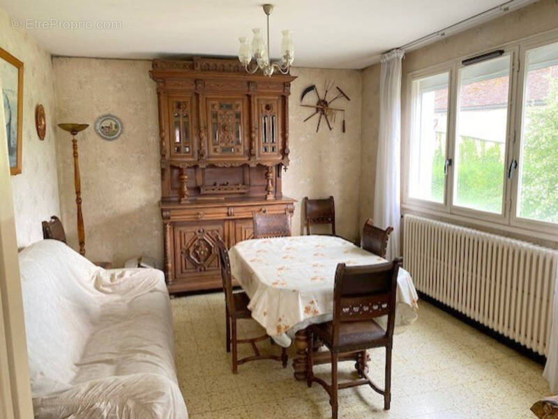 Maison à THEIL-SUR-VANNE