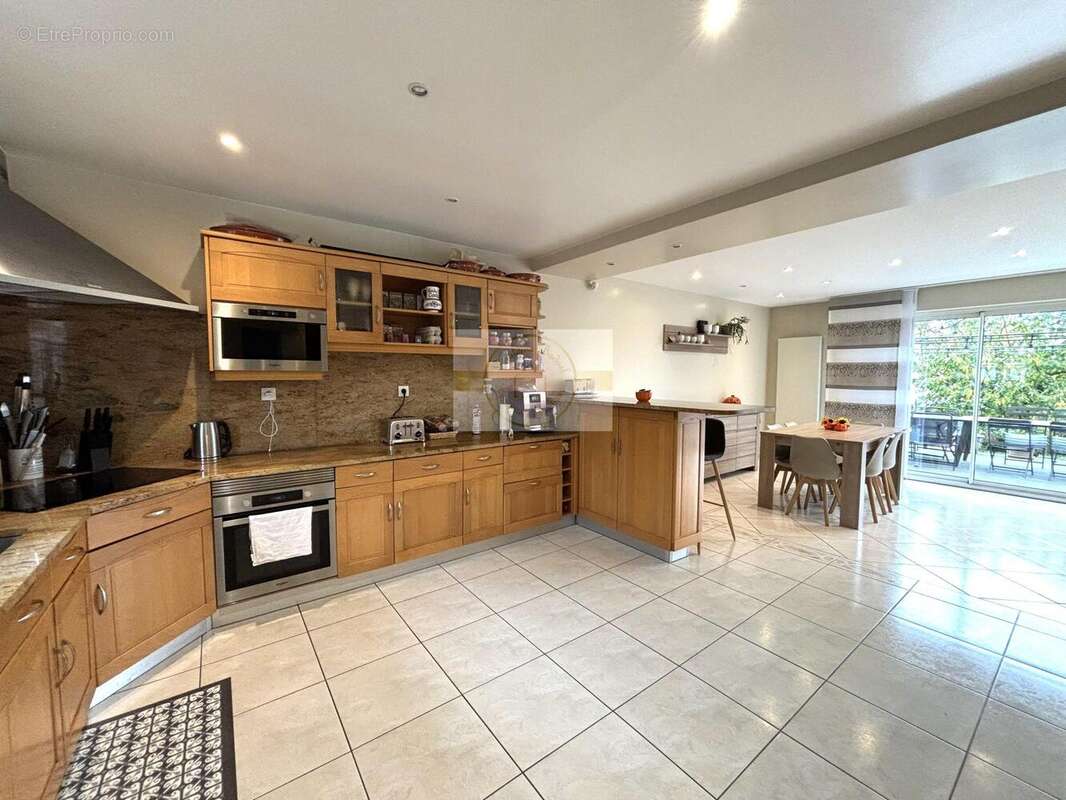 Maison à LAGNY-SUR-MARNE