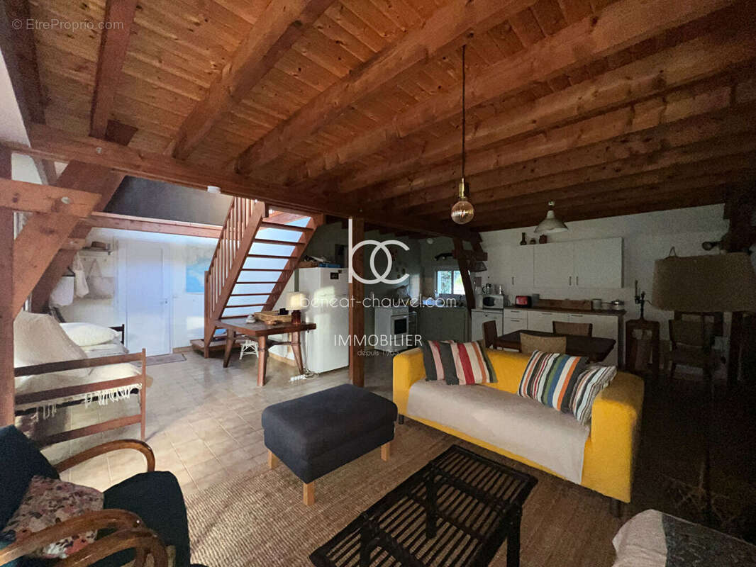 VENTE Maison  2 Chambres + Mezzanine  Proche Golfe Brillac  SARZEAU (56370) - photo 5