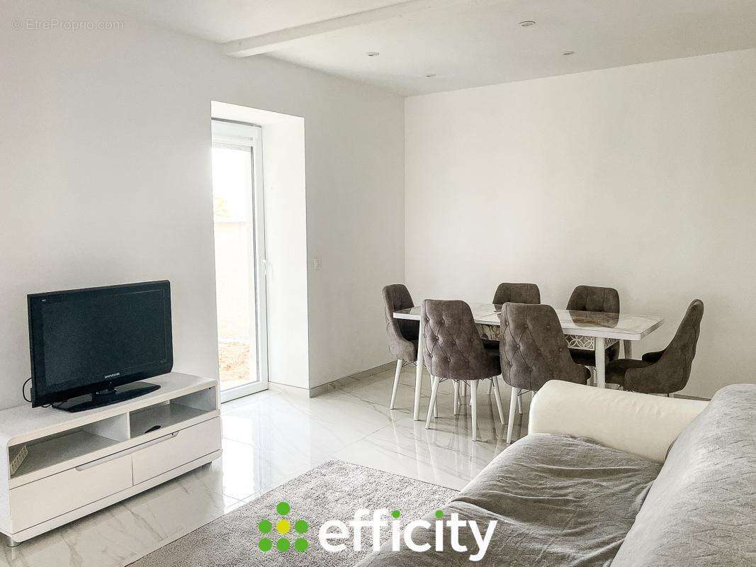 Maison à SAINT-ROMAIN-DE-JALIONAS