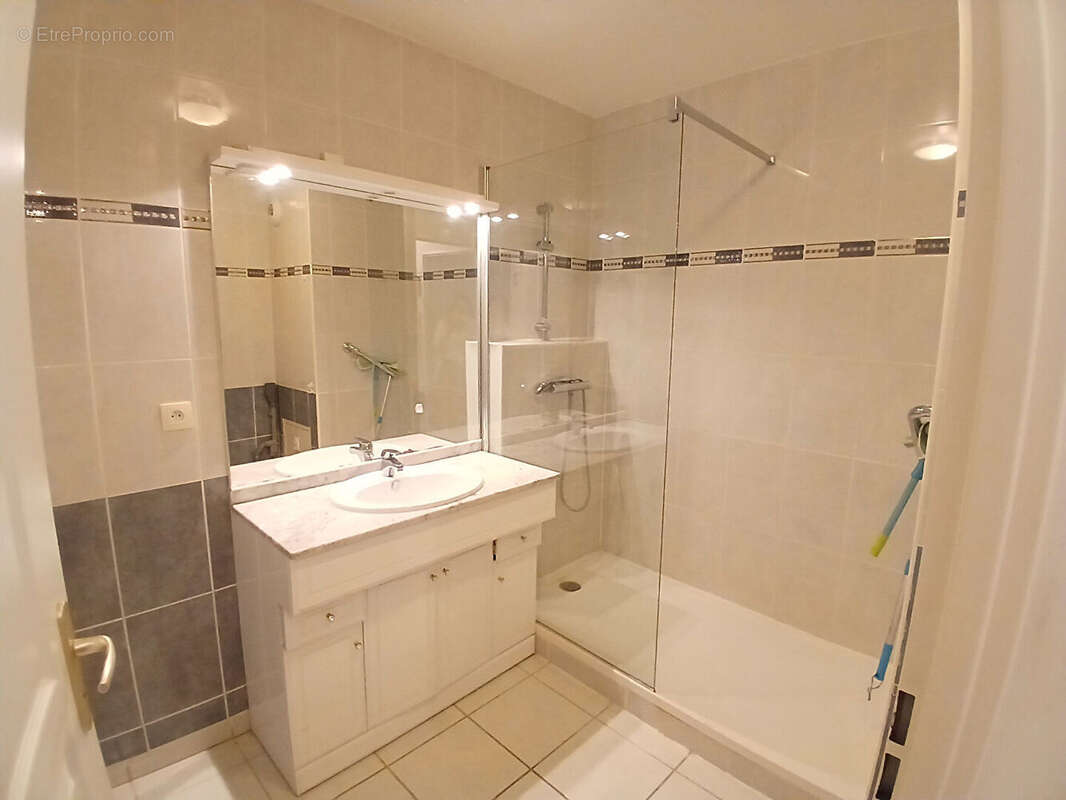 Appartement à DOUVRES-LA-DELIVRANDE