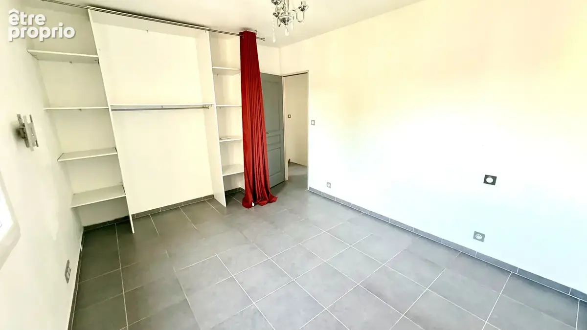 Villa dans résidence sécurisé, ouest de Carpentras. - photo 11