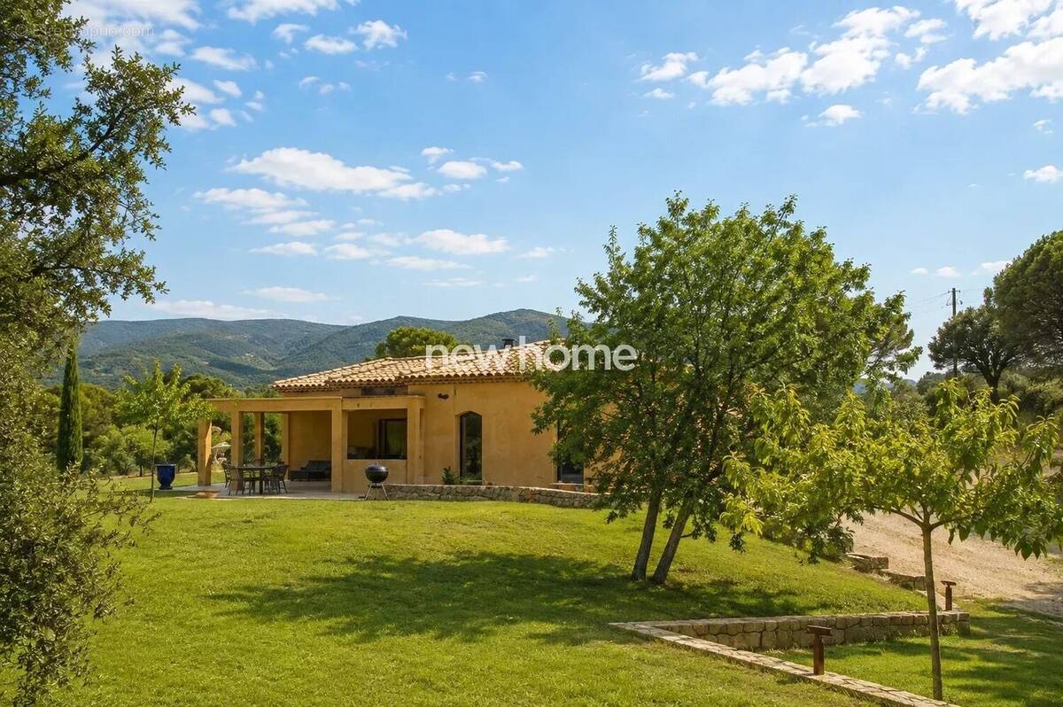 Maison à LA GARDE-FREINET