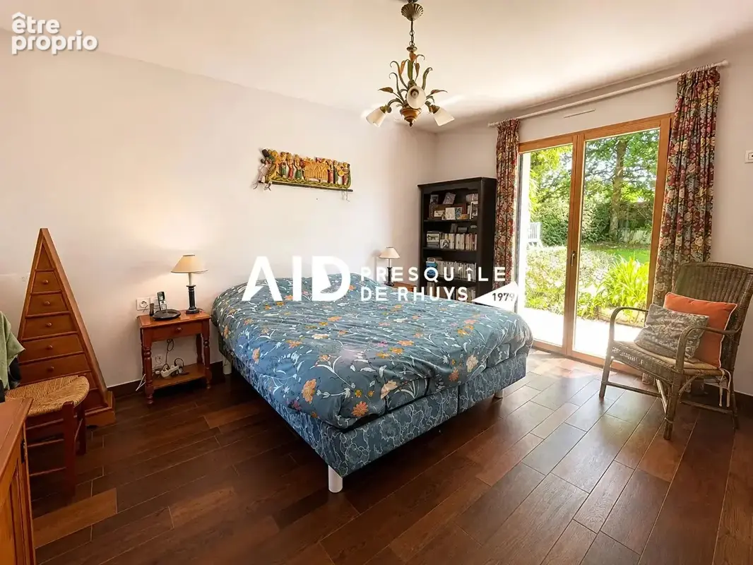 Maison 220 m² aux portes du bourg de Sarzeau. - photo 7