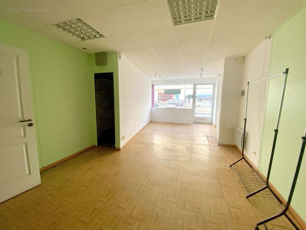 Commerce 37 m² à Saint-Nazaire  - photo 3