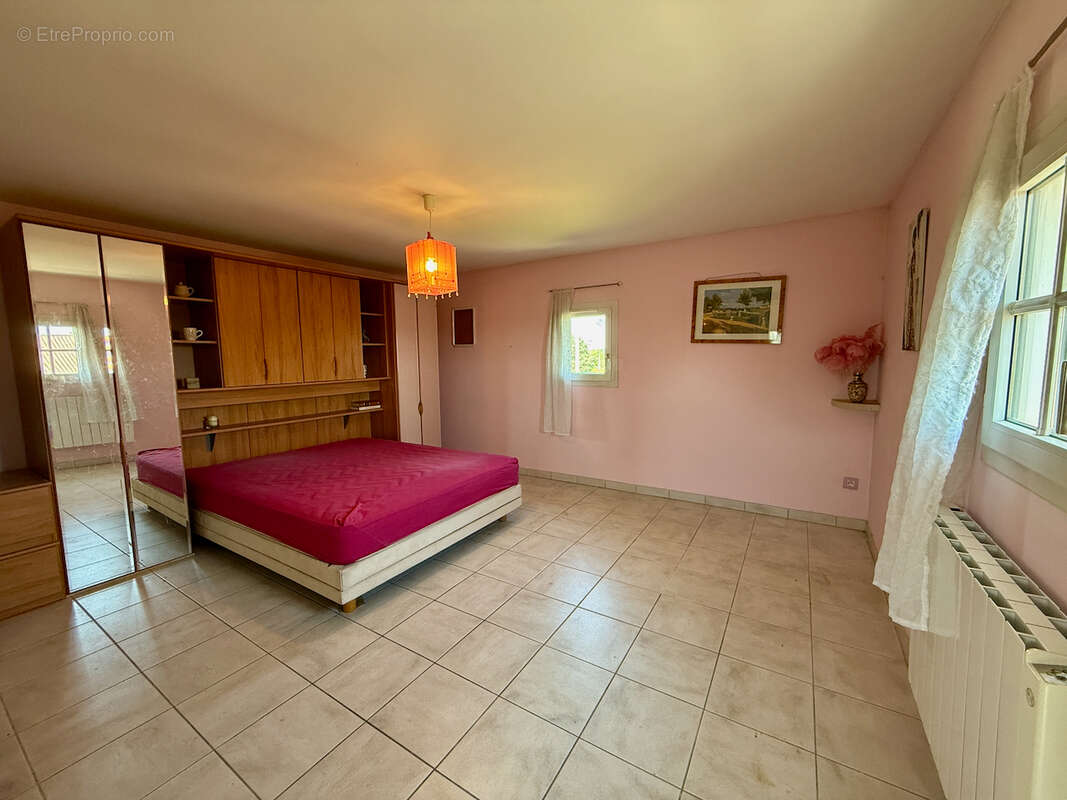 Maison à SAINT-SATURNIN