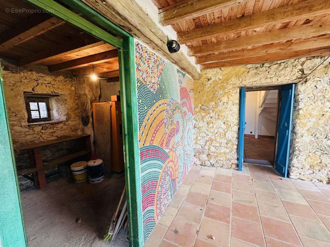 Maison à LASSERRE