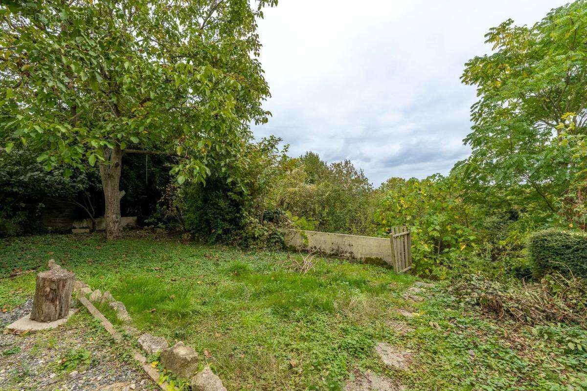 Maison à HARDRICOURT