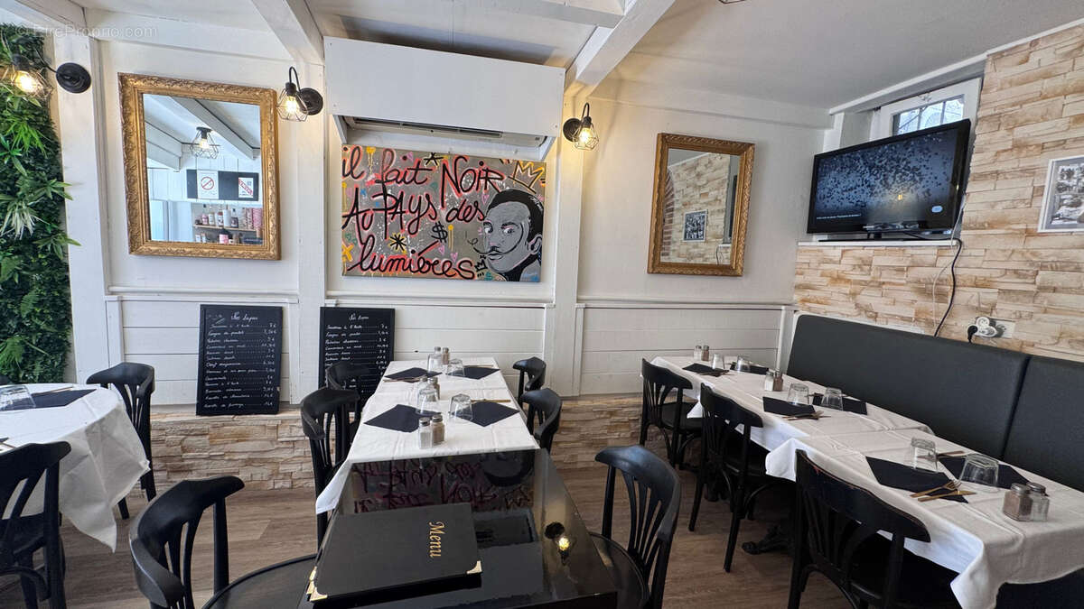 Commerce à LA COLLE-SUR-LOUP