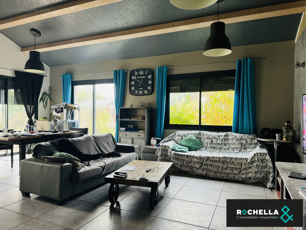 Maison à DOMPIERRE-SUR-MER