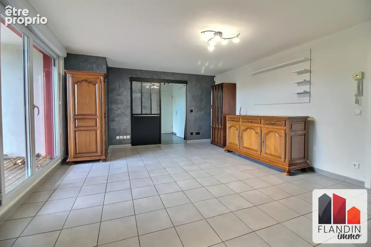 Appartement 3 pièces 62 m² à vendre à Grigny (69520) - photo 4