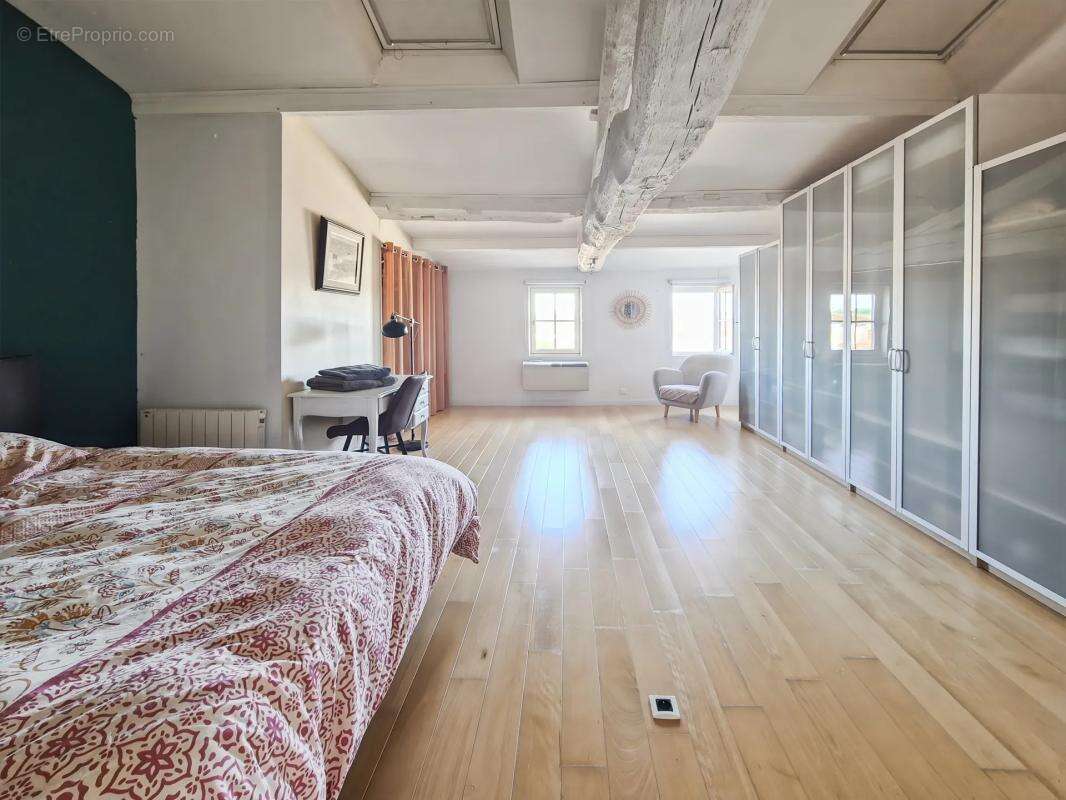 Appartement à SAINTES