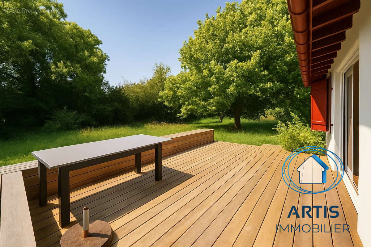 Maison à SAINT-PEE-SUR-NIVELLE