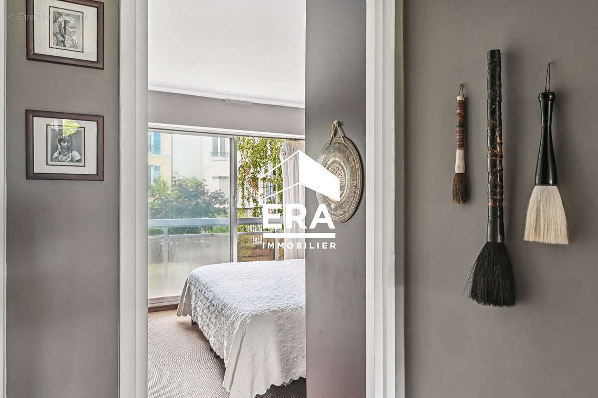 Appartement à COURBEVOIE