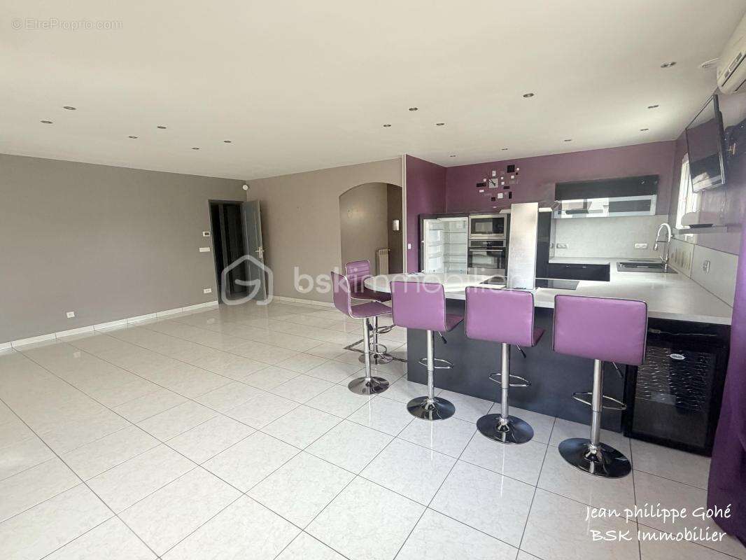 Maison à LIGNAN-SUR-ORB