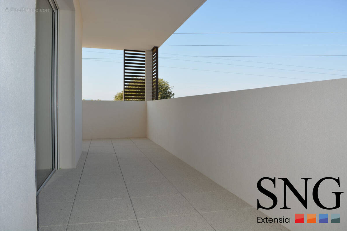 Terrasse Est - Appartement à BAILLARGUES