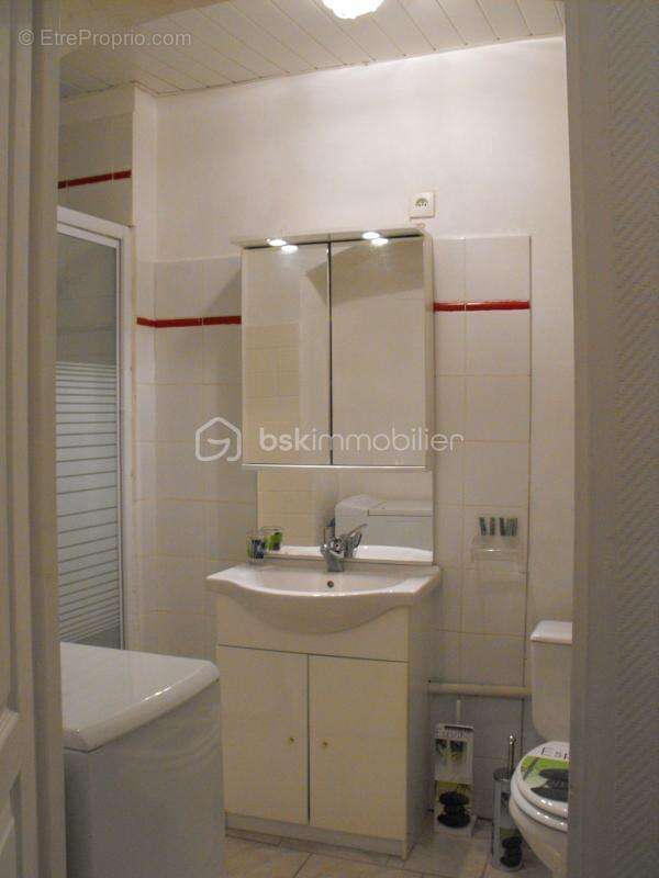 Lot de 8 appartements + parking et caves  330 m2 - bourg saint andeol- rentabilite 10% - photo 15
