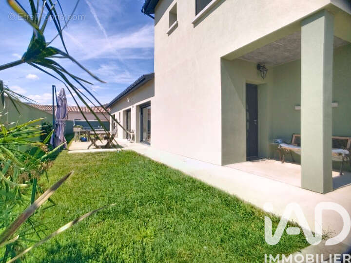 Photo 2 - Maison à TOURNON-SUR-RHONE