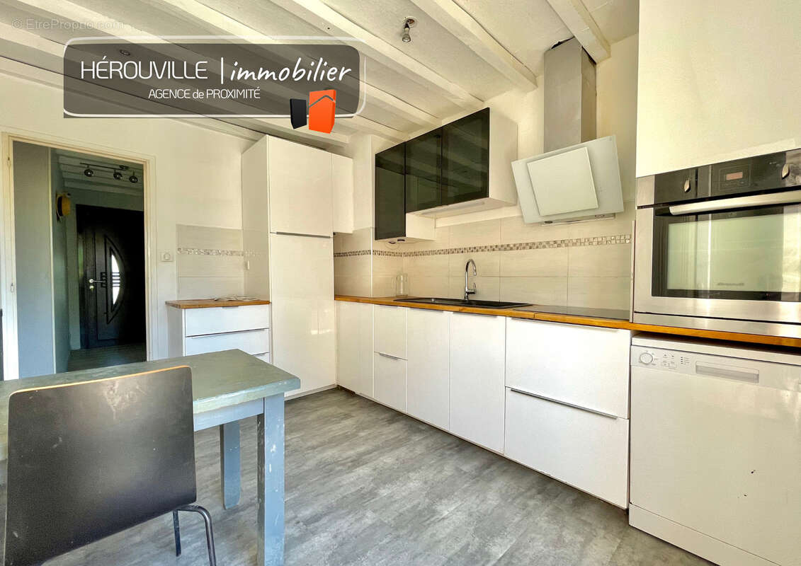 RANVILLE   Maison familiale de 168 m2 avec 5 chambres   Un fort potentiel dans un environnement privilégié - photo 4