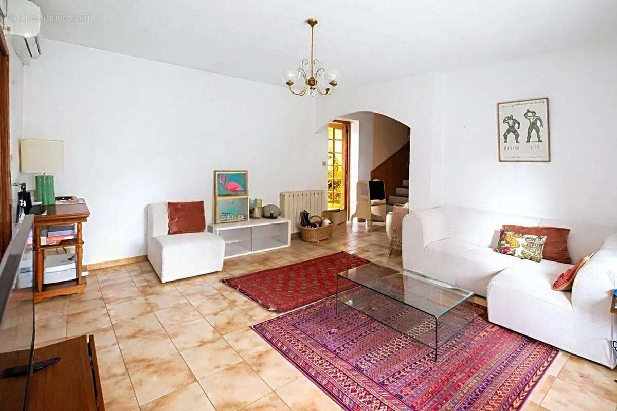 Photo 3 - Maison à LA VALETTE-DU-VAR
