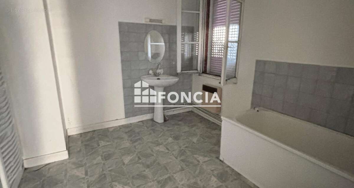 Maison à VILLIERS-CHARLEMAGNE