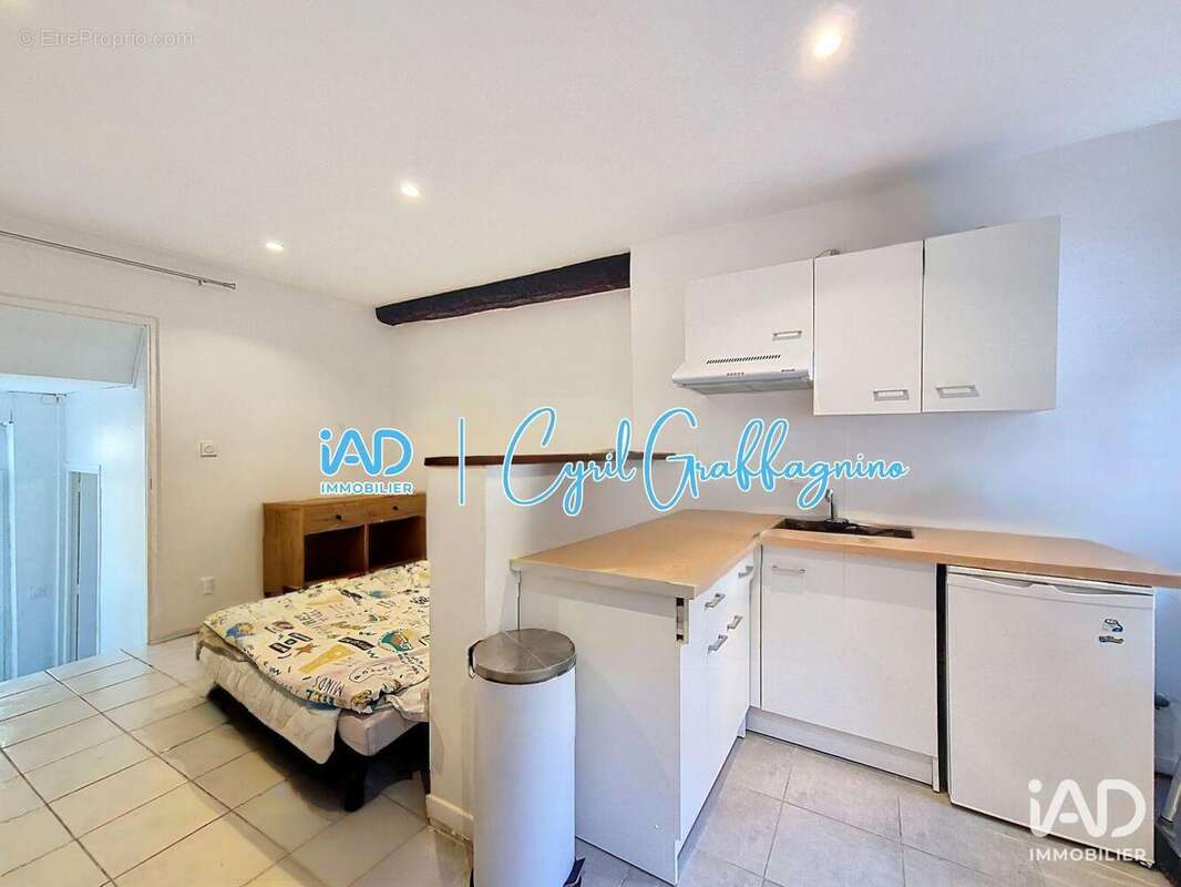 Photo 9 - Appartement à VILLENEUVE-LA-GUYARD