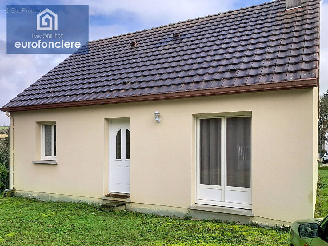 Maison à AIX-EN-OTHE