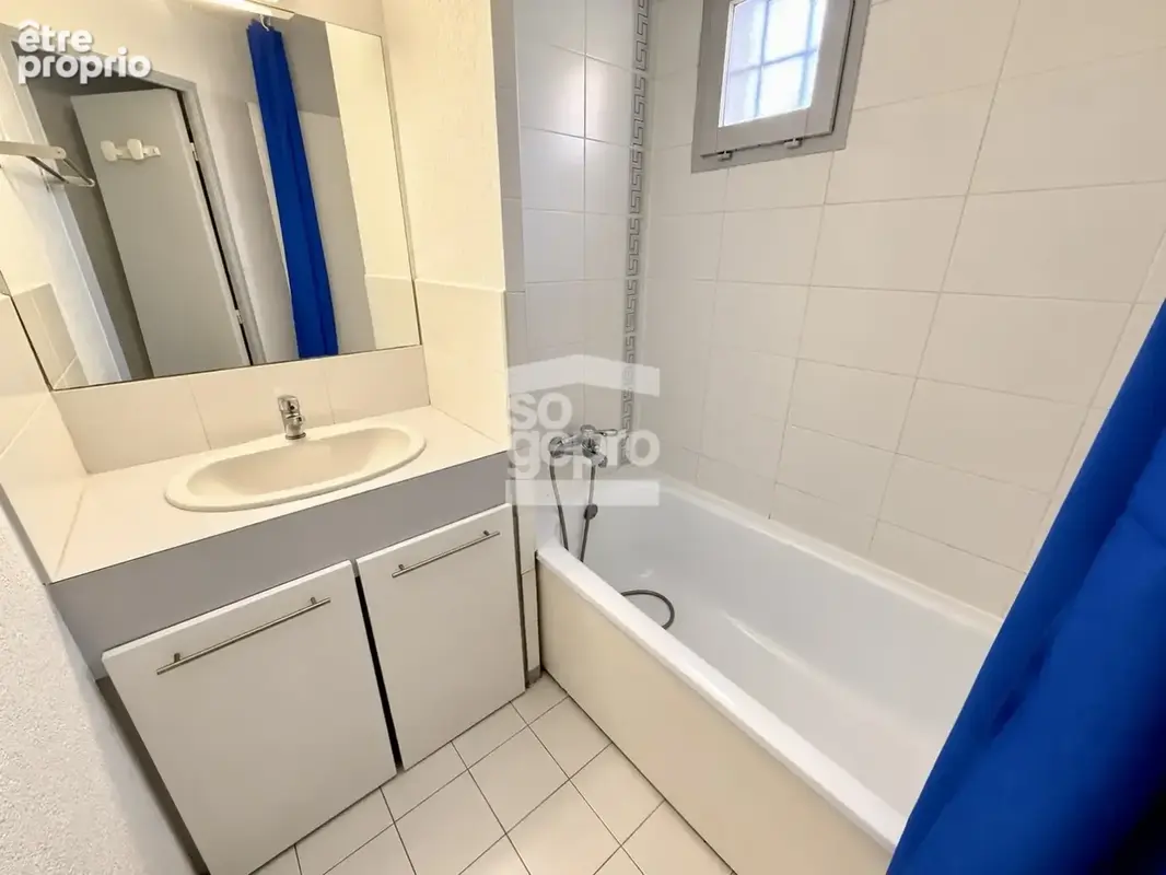 Réf : 2351 - Vente 3 Pièces rez-de-jardin avec parking, secteur Richelieu ! - photo 9