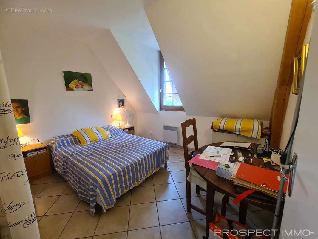 Maison à SAINT-GENIEZ-D&#039;OLT