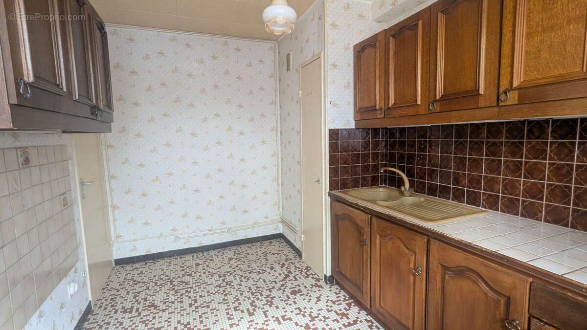 Appartement à CHENOVE