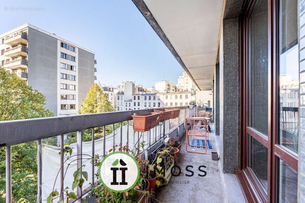 Appartement à PARIS-18E