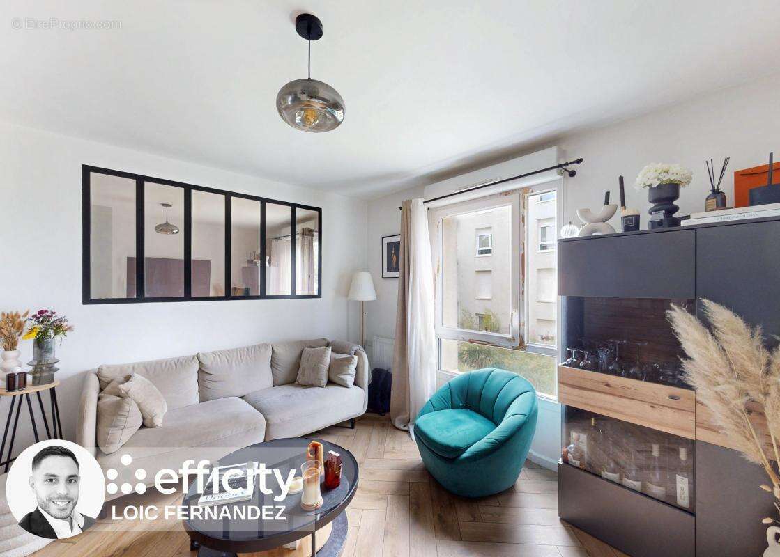 Appartement à DECINES-CHARPIEU