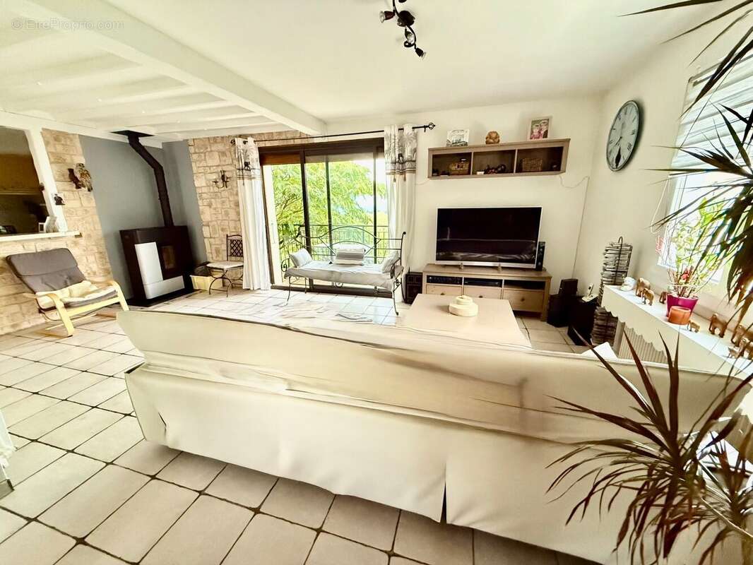Maison à COUBLEVIE