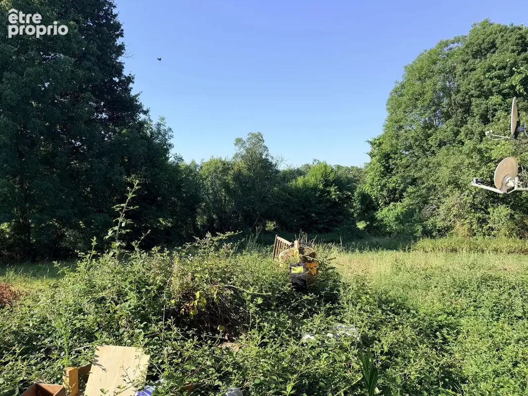 Maison à finir de rénover, située dans un cadre paisible - photo 13
