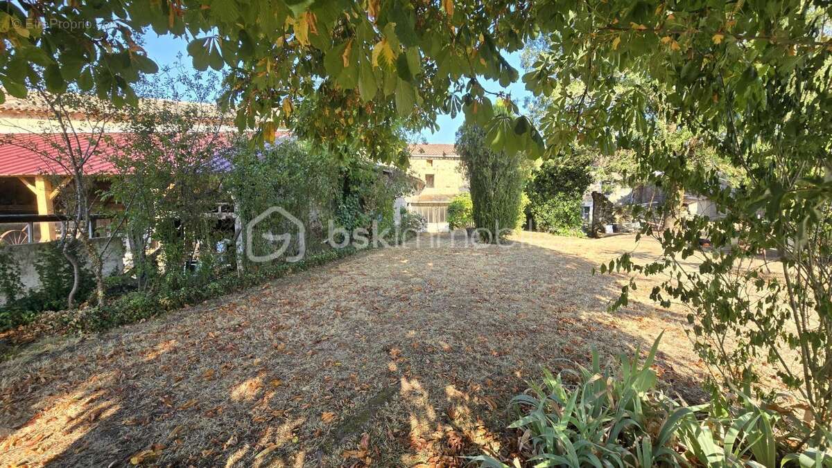 Superbe opportunité, maison de bourg à rénover, 4 chambres, grenier aménageable, terrain - photo 16