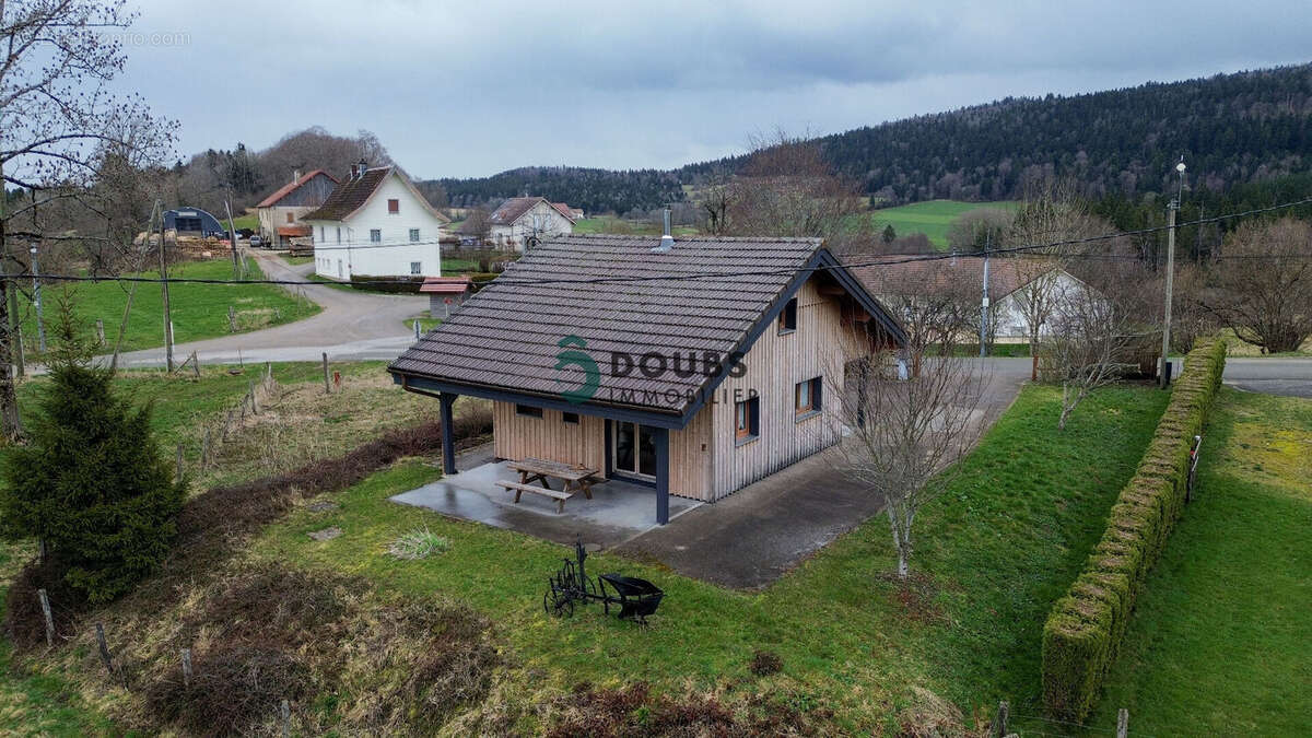 Maison à LONGEMAISON