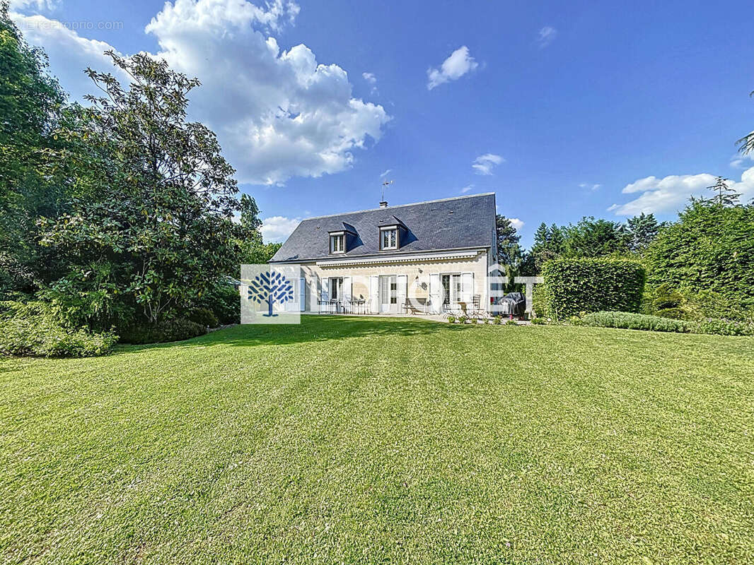 Maison à NOISY-LE-ROI