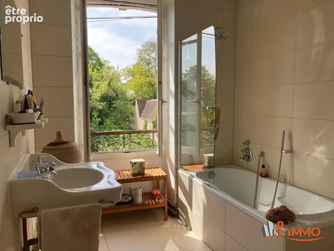 Beaucoup de charme pour cette maison bourgeoise rénovée. - photo 21