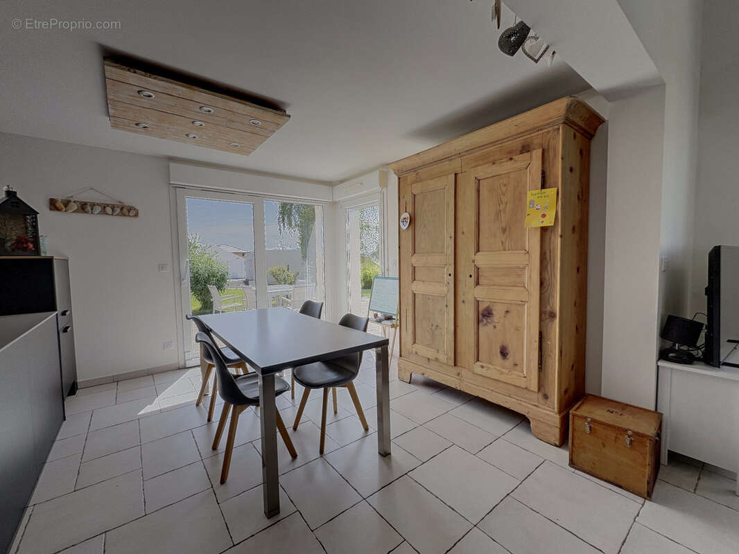 Maison à LES ECORCES