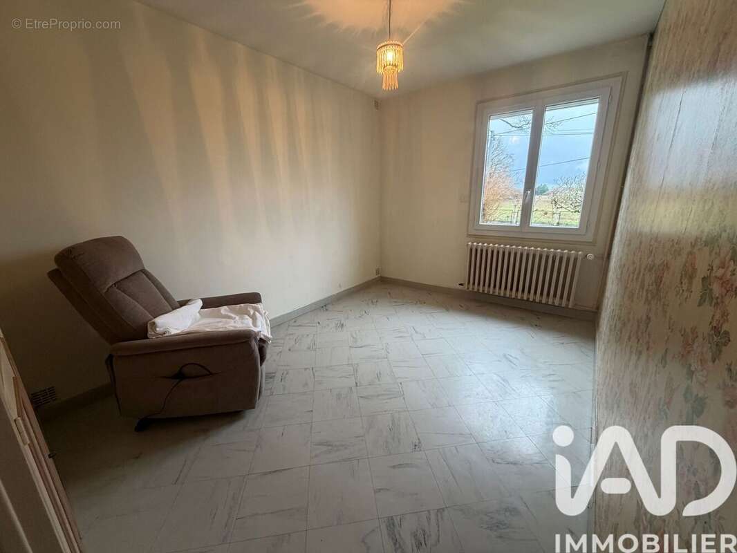 Photo 6 - Maison à SAINT-JEAN-DE-BRAYE