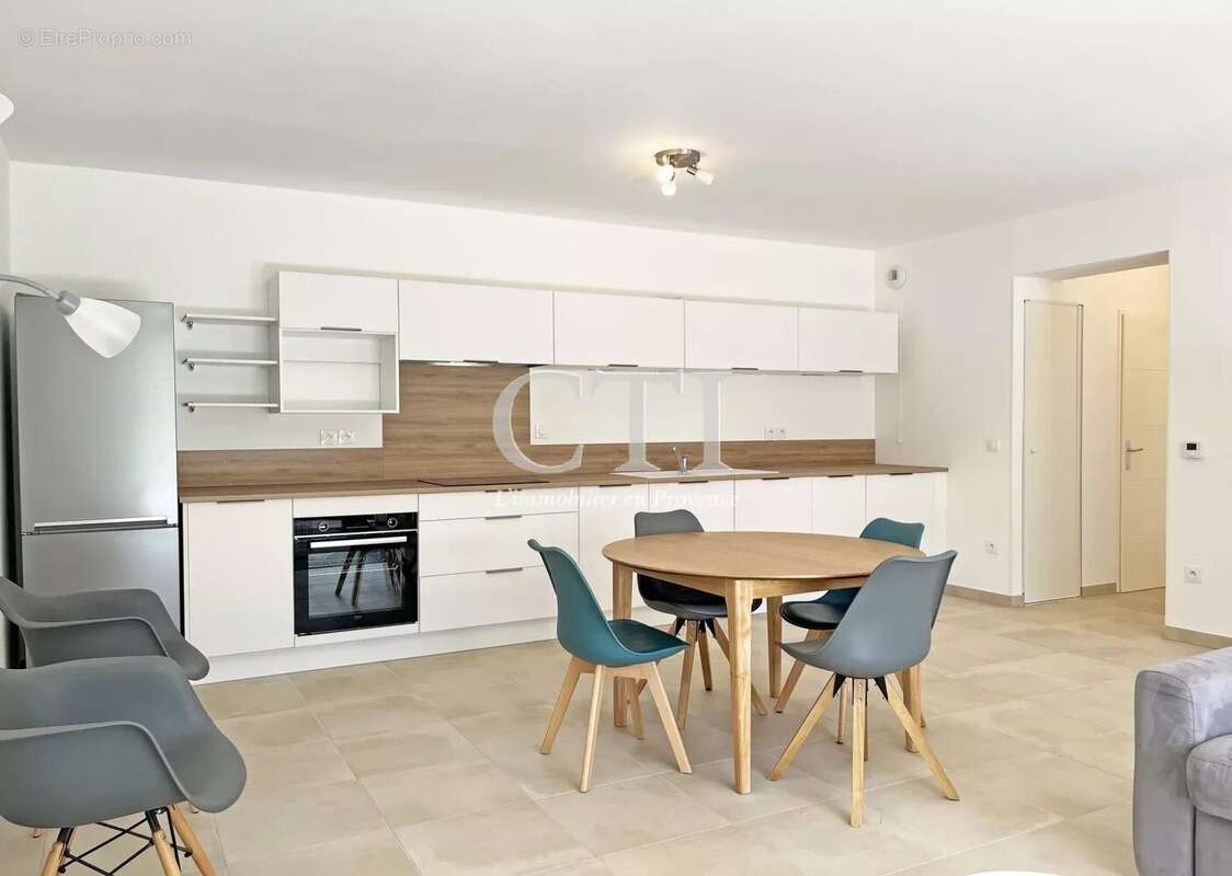 Appartement à VAISON-LA-ROMAINE
