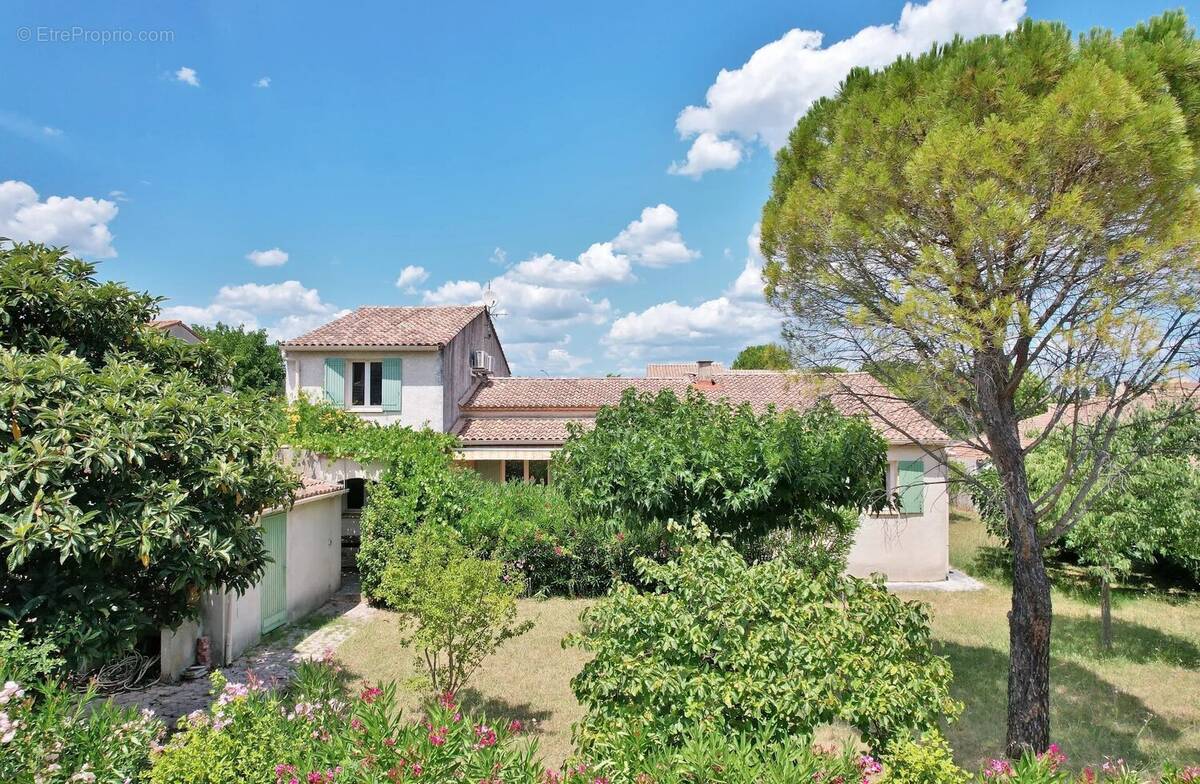 Maison à UZES